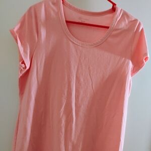 Women's Plus Size Pink T-shirt